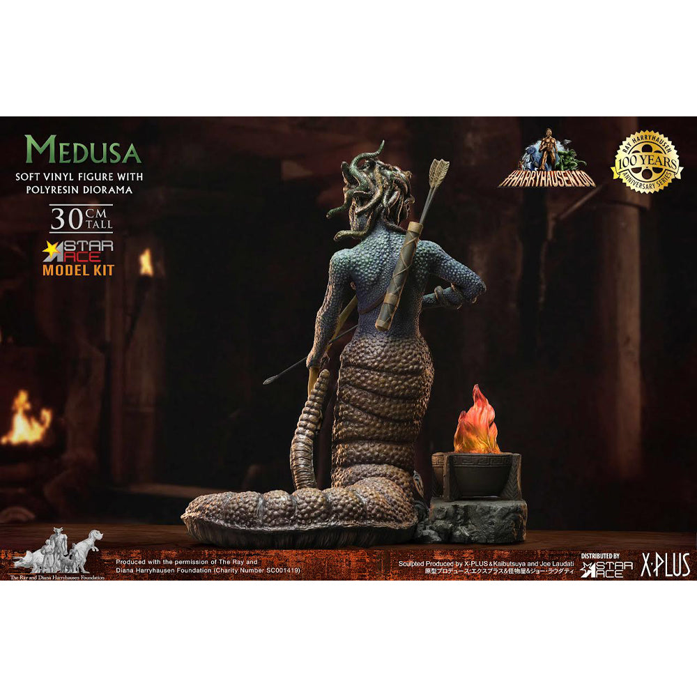 Star Ace Medusa 32cm Vinyl Model Kit SA9040M