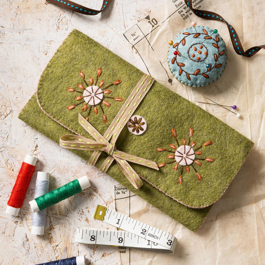 Corinne Lapierre Sewing Roll Felt Craft Kit