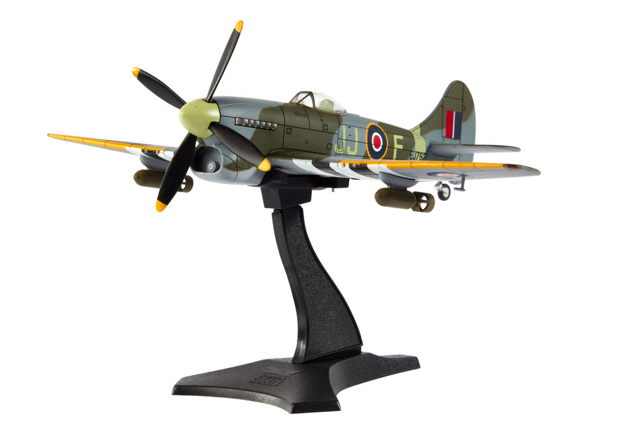 Hobby Master Core Range Tempest Mk.V EJ762 1:72 Diecast Model