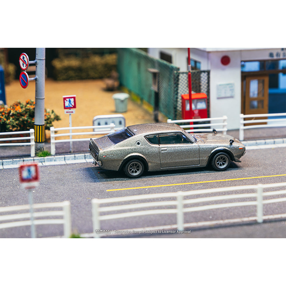 Tarmac Works Nissan Skyline 2000GT-R (KPGC110) Silver 1:64 Diecast Model 087