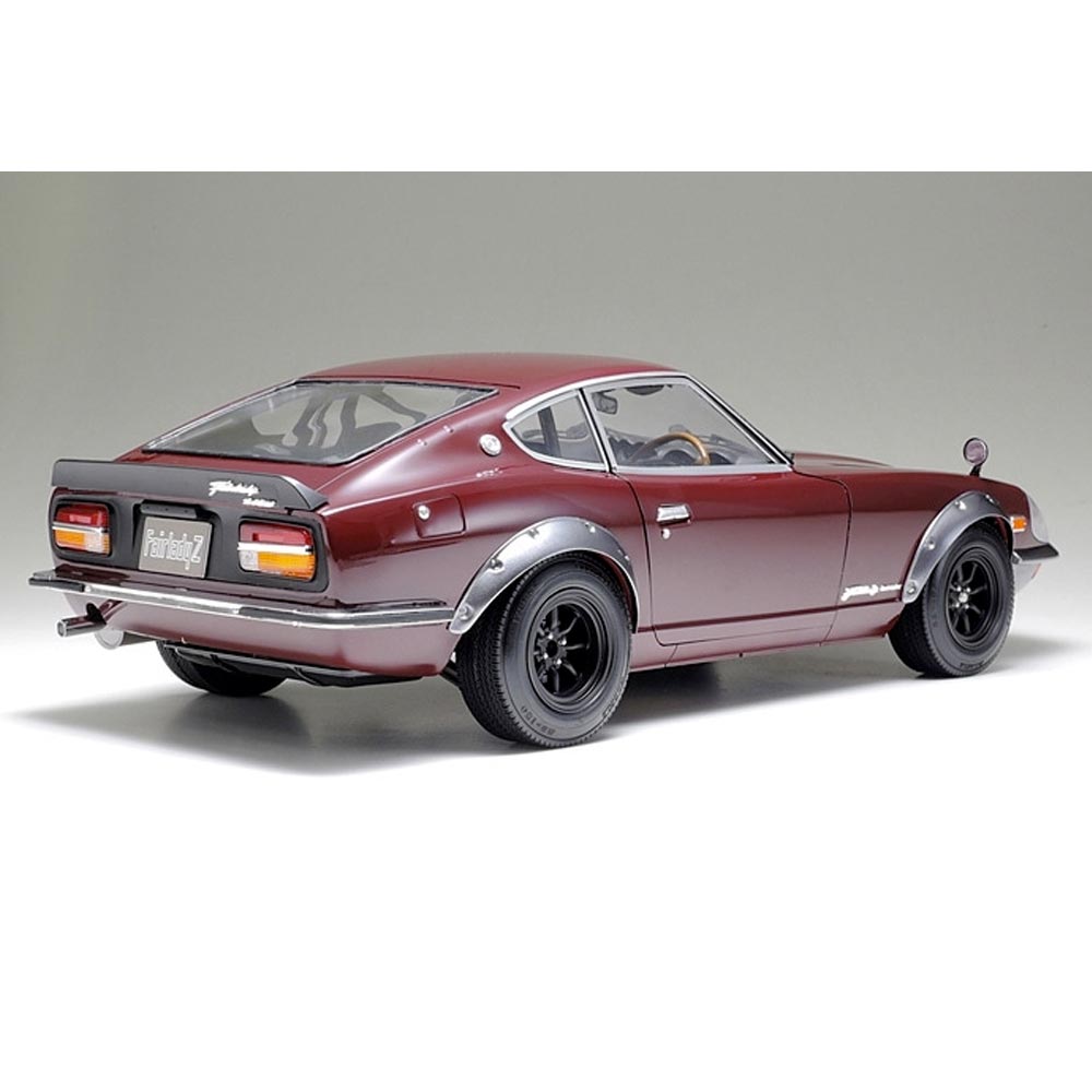 Tamiya 12051  Nissan Fairlady 240 ZG SC 1:12 Car Model Kit