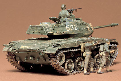 TAMIYA 35055 U.S. M41 Walker Bulldog Tank 1:35  Military Model Kit