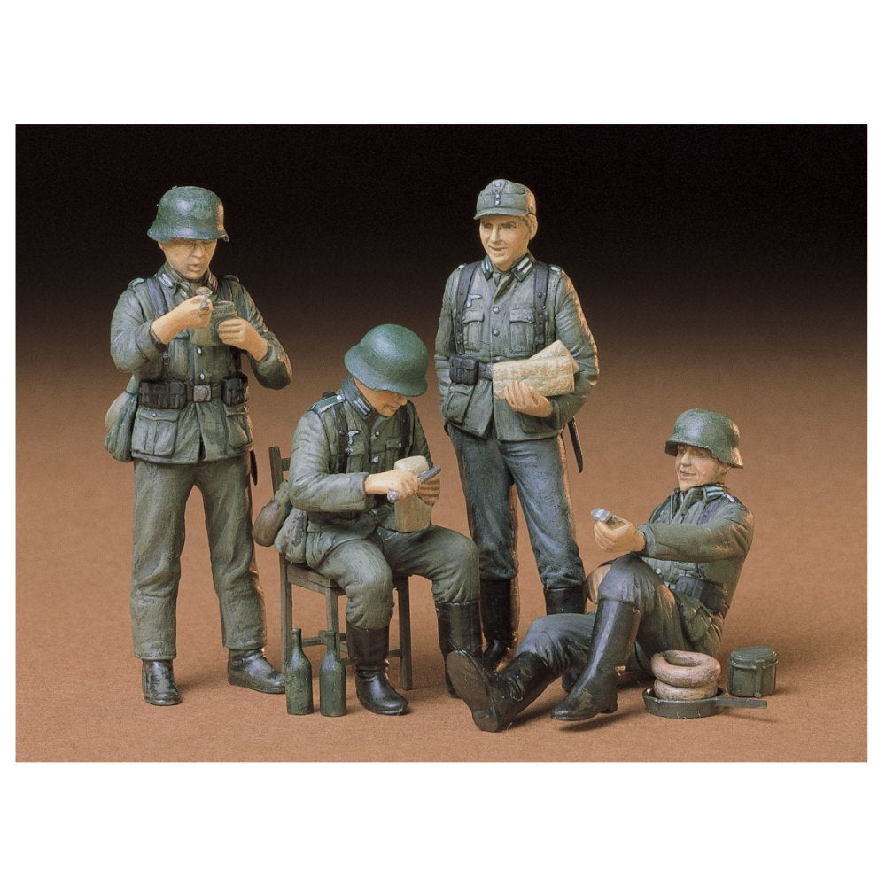 Tamiya 35129 German Soldiers at Rest Figures 1:35 Model Kit