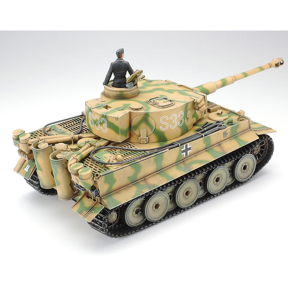 TAMIYA 35216 German Tiger I Early Production Tank 1:35  Military Model Kit
