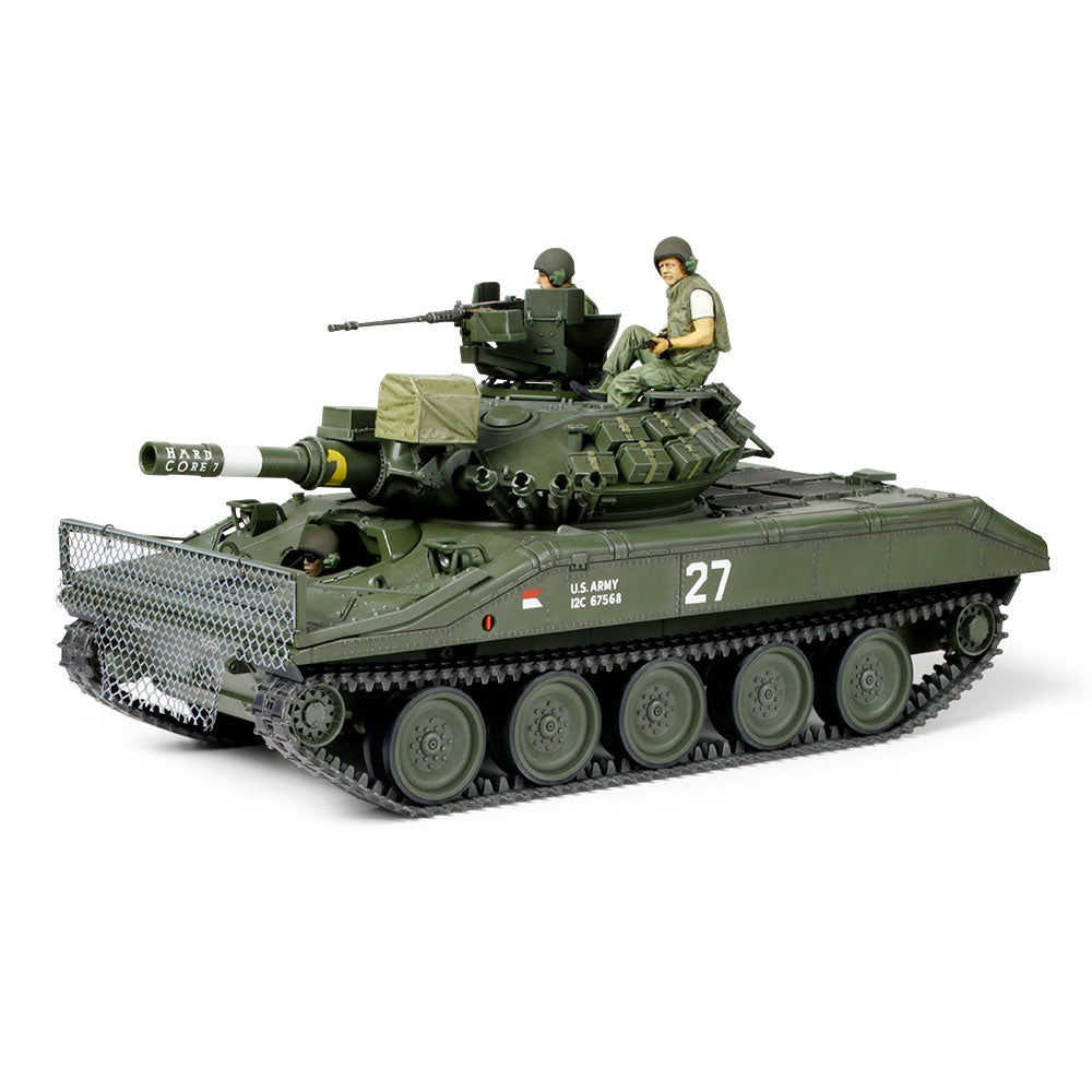 TAMIYA 35365 Sheridan M551 Vietnam 1:35  Tank Model Kit