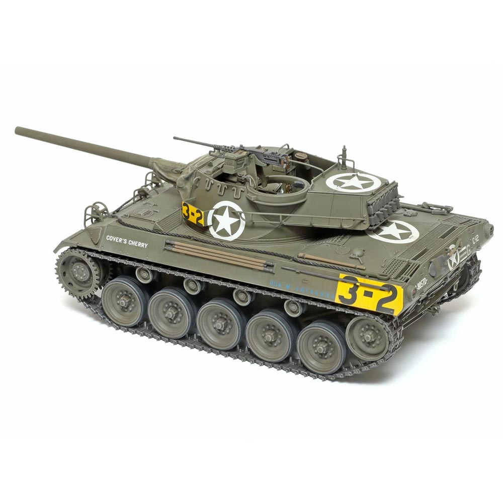 Tamiya 35376 M18 Hellcat Tank 1:35  Plastic Model Tank Kit