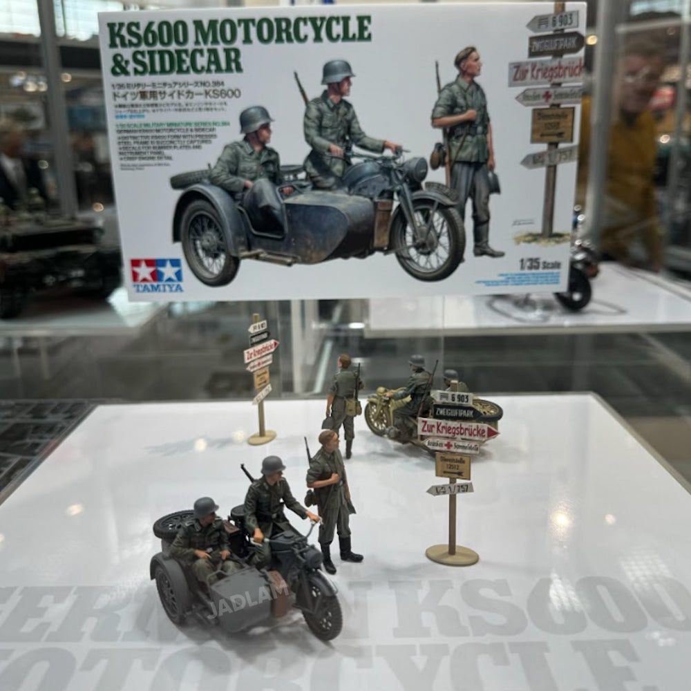 Tamiya 35384 KS600 & Sidecar 1:35 Model Kit