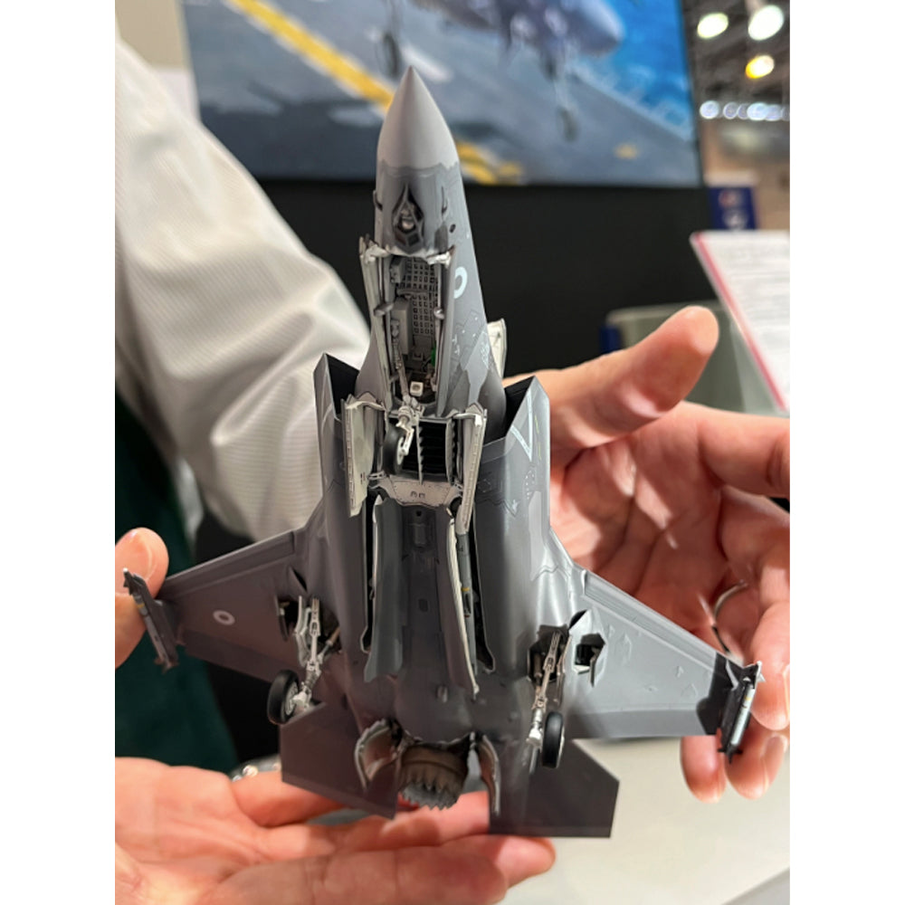 Tamiya 60793 Lockheed Martin F-35B Lightning II 1:72 Model Kit
