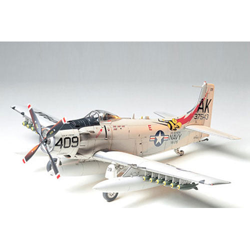 TAMIYA 61058 Skyraider U. S. Navy 1:48  Aircraft Model Kit