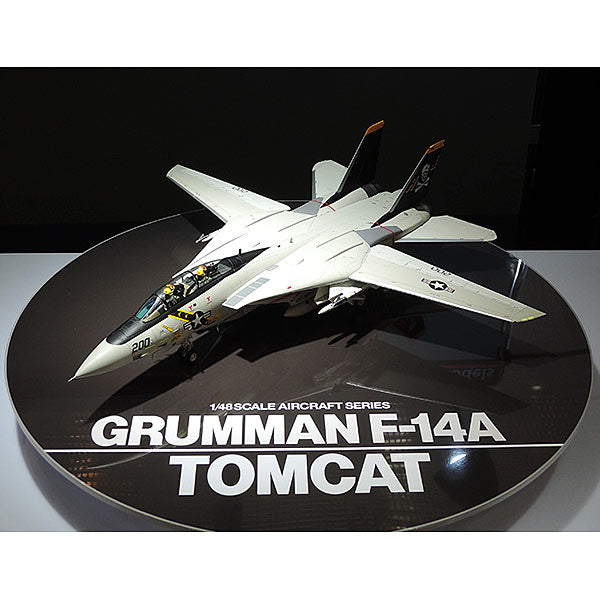 Tamiya 61114 F-14A Tomcat 1:48  Aircraft Model Kit