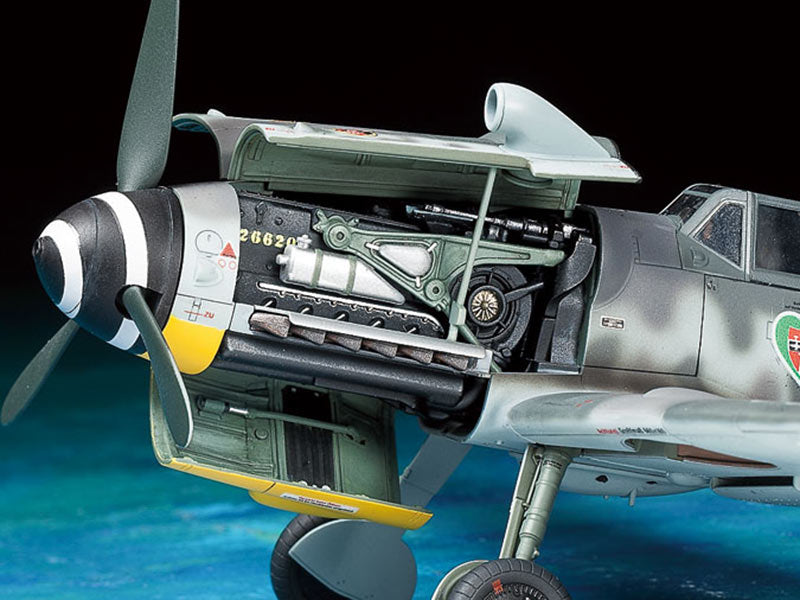 TAMIYA  61117 Messerschmitt BF-109 G6 1:48 Aircraft Model Kit