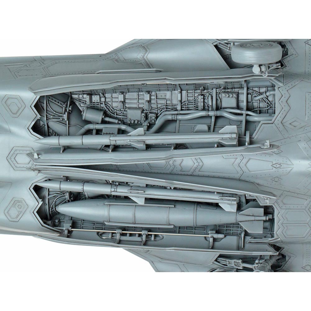 Tamiya  Lockheed Martin F-35A Lightning II 1:48 Plastic Model Kit 61124