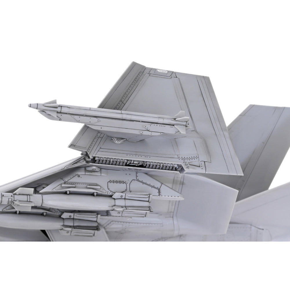 Tamiya 61127 Lockheed Martin F-35C Lightning II 1:48 Model Kit