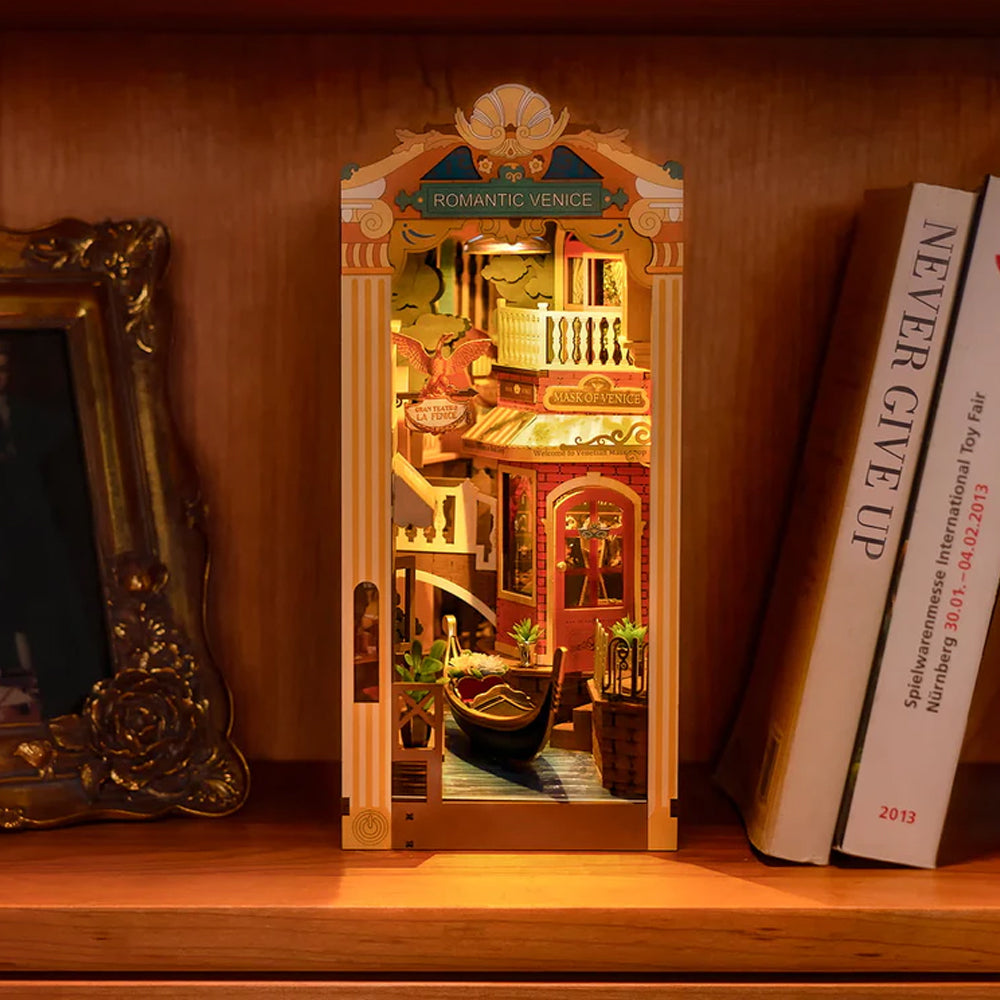 Rolife Romantic Venice DIY Book Nook Shelf Insert Model Kit TGB08