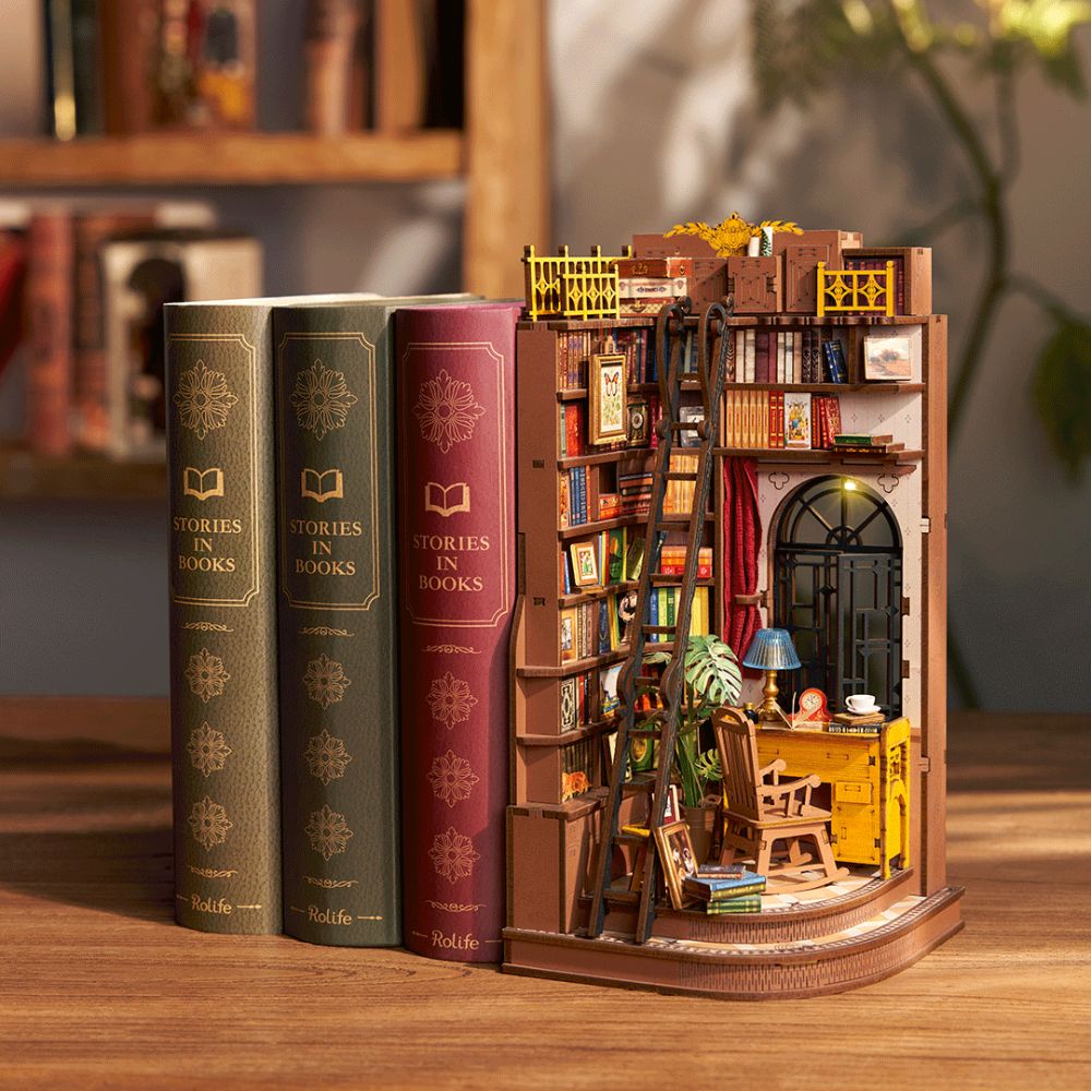 Rolife Silent Corner Study DIY Book Nook Shelf Insert TGE02 196pcs