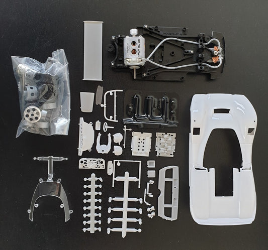 Thunderslot CA003KS-W McLaren M6A White Body Kit 1:32