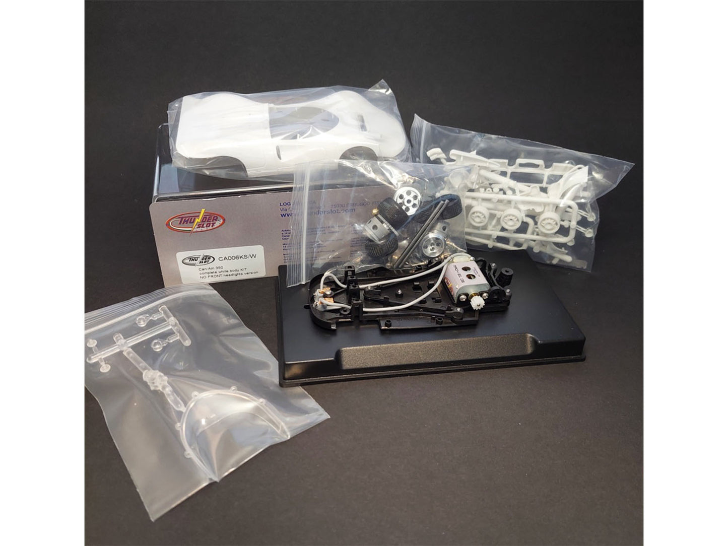 Thunderslot Can-Am 350 (No Headlights) Complete White Kit TSLCA006KS-W 1:32