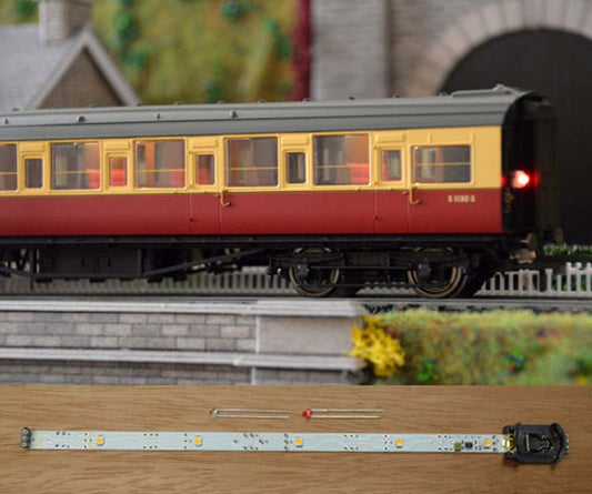 Train Tech Automatic Coach Lighting - Warm White/Flickering Tail HO/OO Gauge