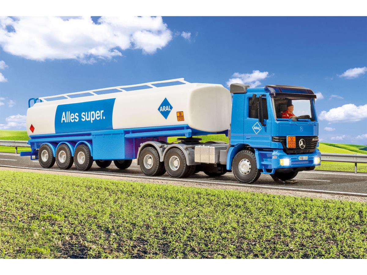 Viessmann CarMotion MB Actros ARAL Petrol Tanker VN8033 HO Gauge