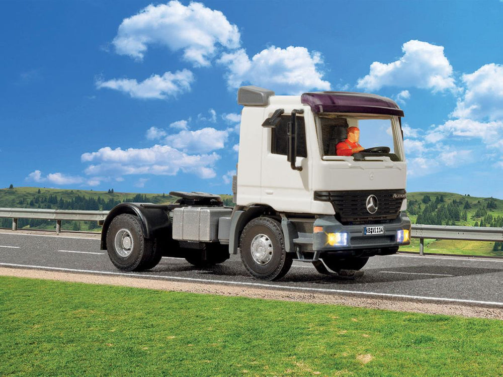 Viessmann CarMotion MB Actros 1843 2 Axle Truck Tractor Unit VN8114 HO Gauge