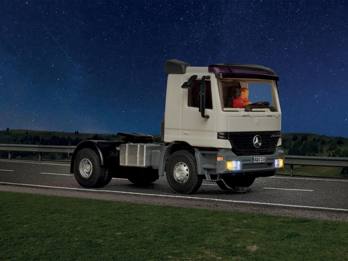 Viessmann CarMotion MB Actros 1843 2 Axle Truck Tractor Unit VN8114 HO Gauge