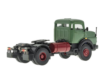 Viessmann CarMotion MB Round Bonnet 1624 2 Axle Truck VN8155 HO Gauge