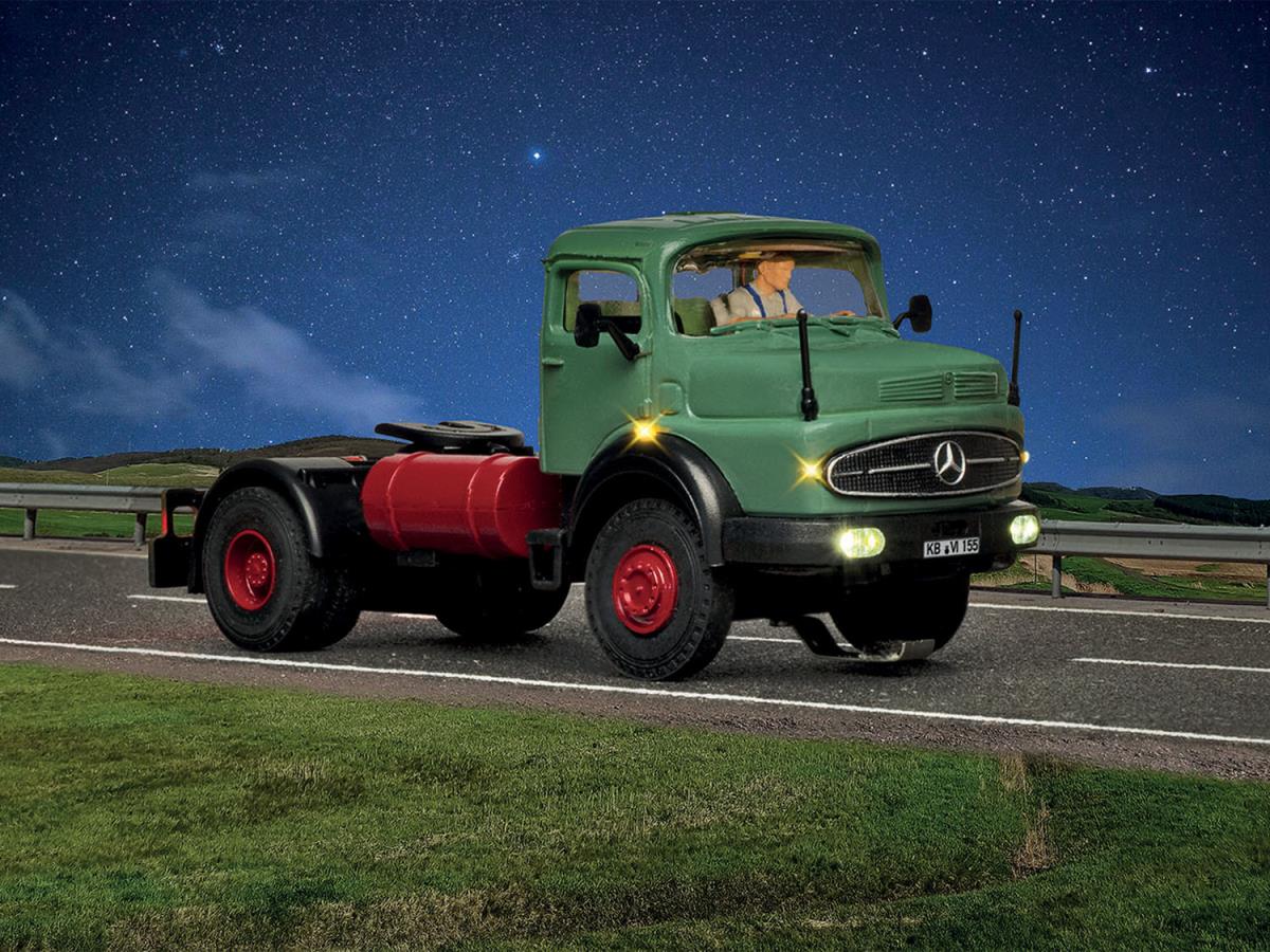 Viessmann CarMotion MB Round Bonnet 1624 2 Axle Truck VN8155 HO Gauge