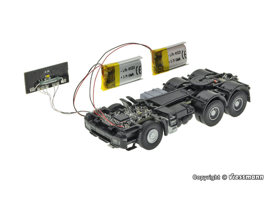 Viessmann 8409 CarMotion MB Actros 3 Axle Base Chassis HO Gauge