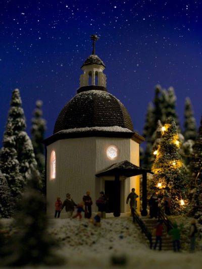 Vollmer 42412 Silent Night Memorial Chapel with Lighting and Snow Kit HO