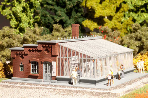 Vollmer 43125 Gottleib-Daimler Memorial Site Kit HO