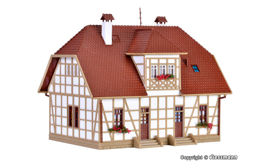 Vollmer 43654 Half Timbered Settlement House Kit HO
