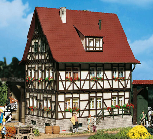 Vollmer 43730 Farmhouse with Yard Gate Kit HO
