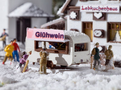 Vollmer 47616 Mulled Wine Vendor Kit N Gauge