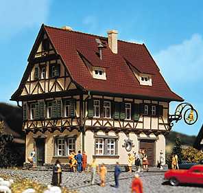 Vollmer 47731 Zur Glocke Inn with Lighting Kit N Gauge