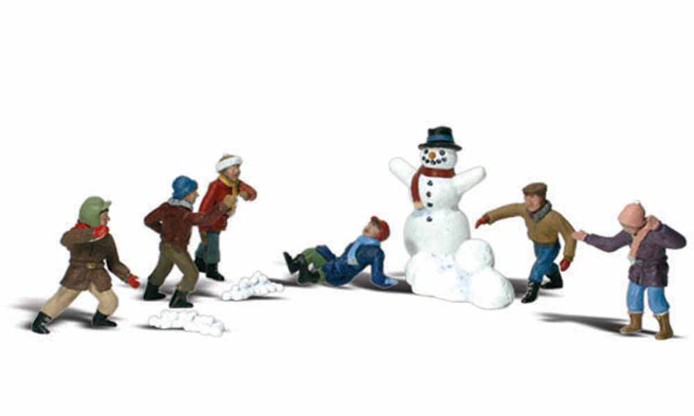 Woodland Scenics A2183 Snowball Fight N Gauge Figures Animals & Vehicles