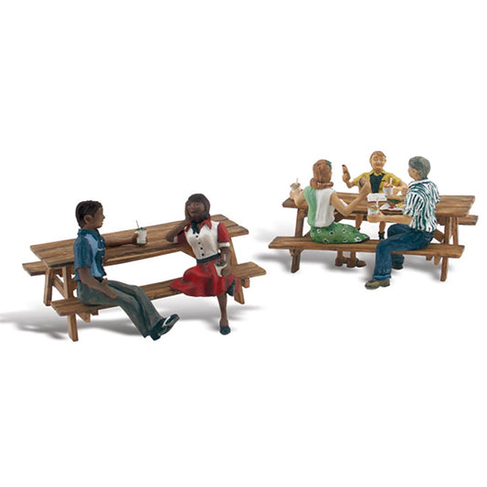 Woodland Scenics A2214 N Outdoor Dining N Gauge