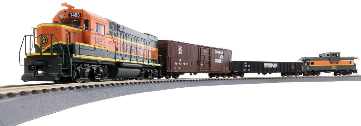 Walthers Trainline 931-1210 BNSF GP15-1 Diesel Freight Starter Set HO