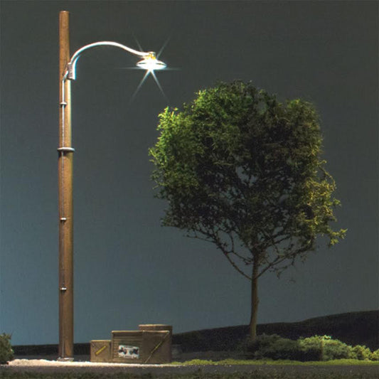 Woodland Scenics WJP5674 OO/HO Wooden Yard Lamps HO/OO Gauge