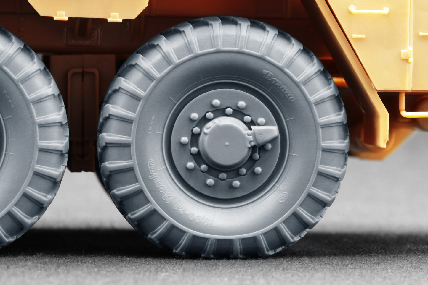 ScaleX ShKH vz.77 DANA TO-3 15.00-21 Ordinary Wheel Set for Hobby Boss 1:35