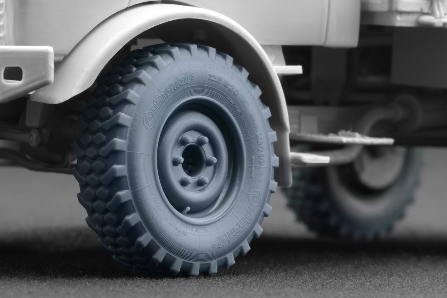 ScaleX Unimog U1300L MPT 80 Ordinary Wheel Set For Revell 1:35 Model Kits