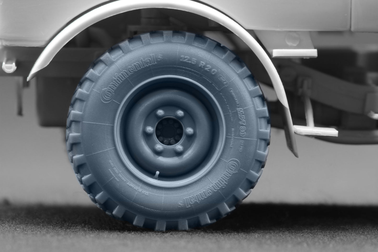 ScaleX Unimog U1300L MPT 80 Ordinary Wheel Set For Revell 1:35 Model Kits