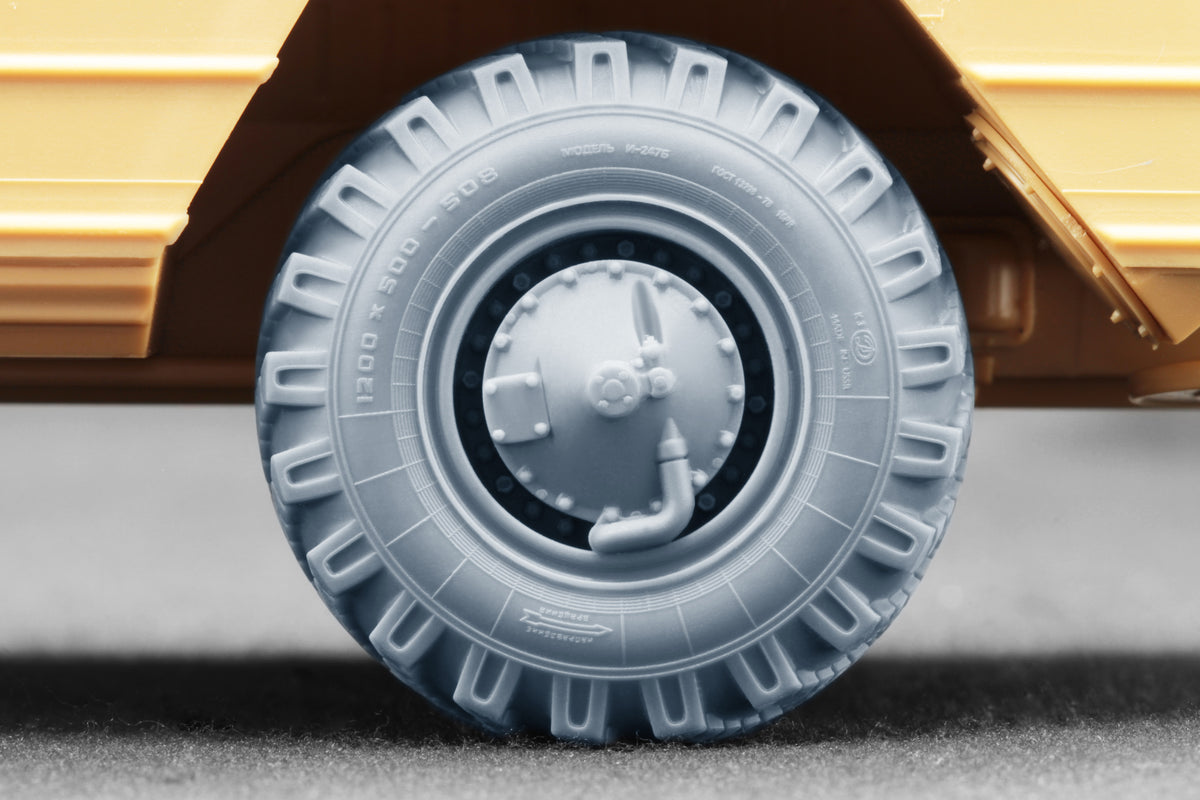 ScaleX 9K79 Tochka SS-21 Scarab І-247B Ordinary WheelSet 1:35 Model Kit WM-35048
