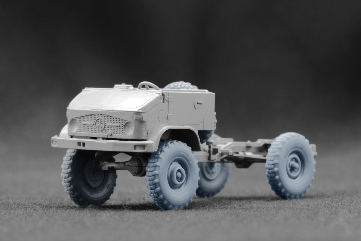 ScaleX Unimog S 404 X 11.00R20 Ordinary Wheel Set 1:72 Model Kits WM-72019