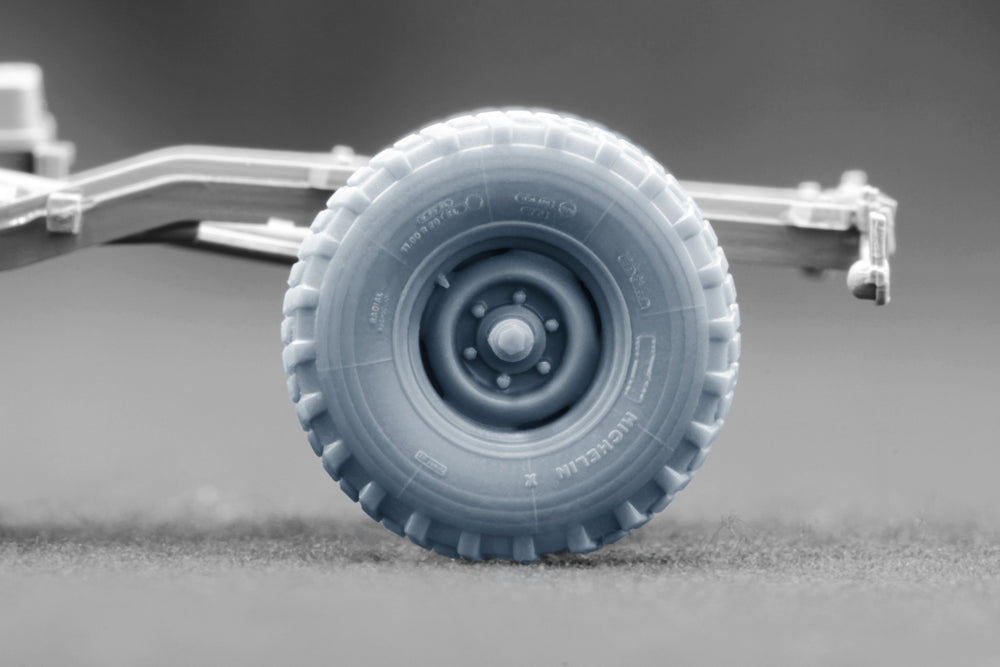 ScaleX Unimog S 404 X 11.00R20 Ordinary Wheel Set 1:72 Model Kits WM-72019