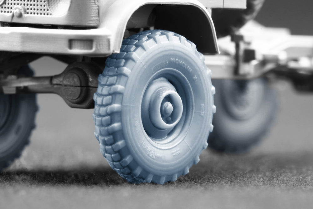 ScaleX Unimog S 404 X 11.00R20 Ordinary Wheel Set 1:72 Model Kits WM-72019