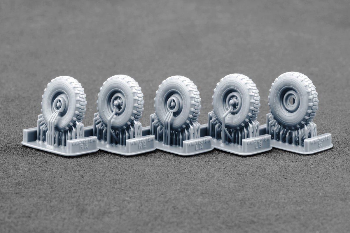 ScaleX Unimog S 404 X 11.00R20 Weighted Wheel Set 1:72 Model Kits WM-72019W