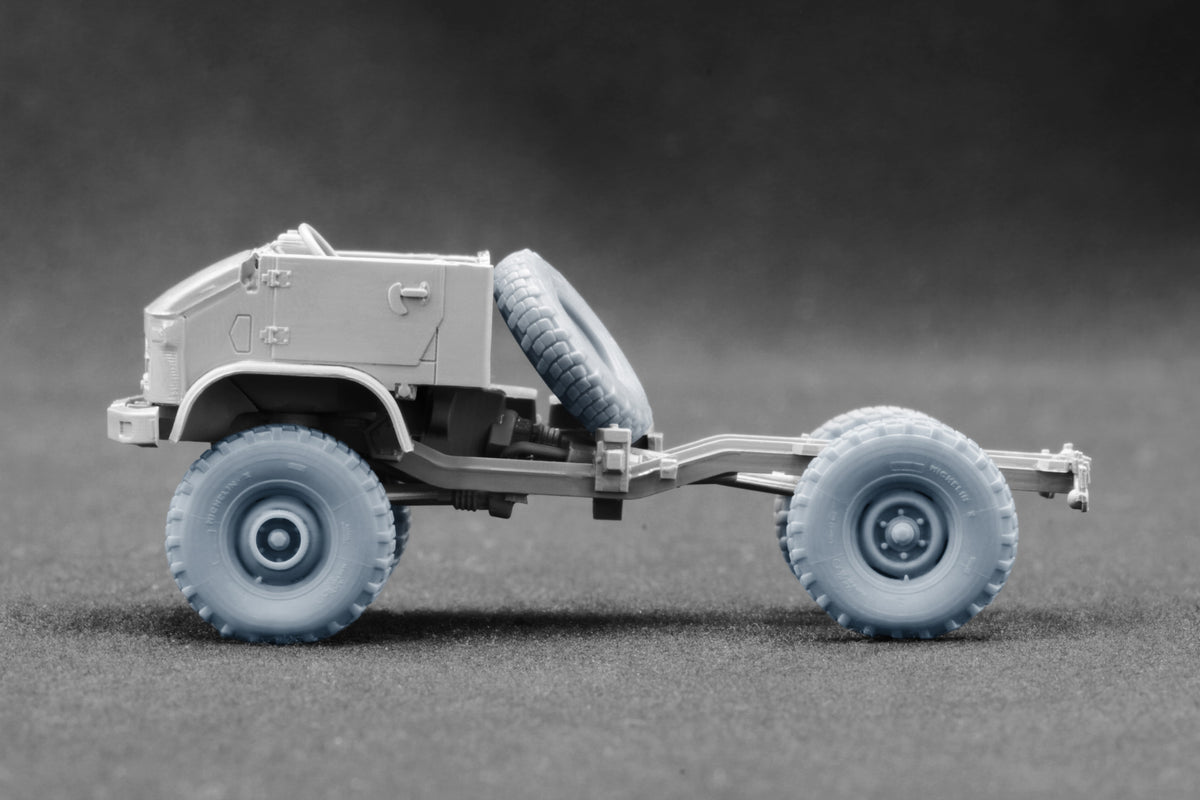 ScaleX Unimog S 404 X 11.00R20 Weighted Wheel Set 1:72 Model Kits WM-72019W
