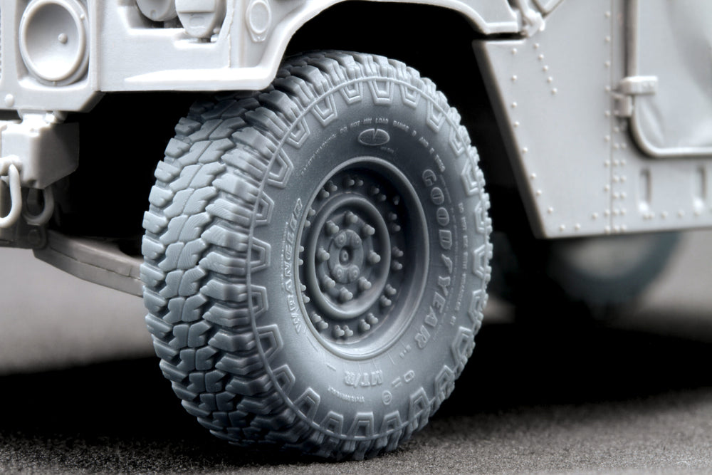 ScaleX HMMWV MT/R 24-bolt Ordinary Wheel Set For ICM 1:35 Model Kits