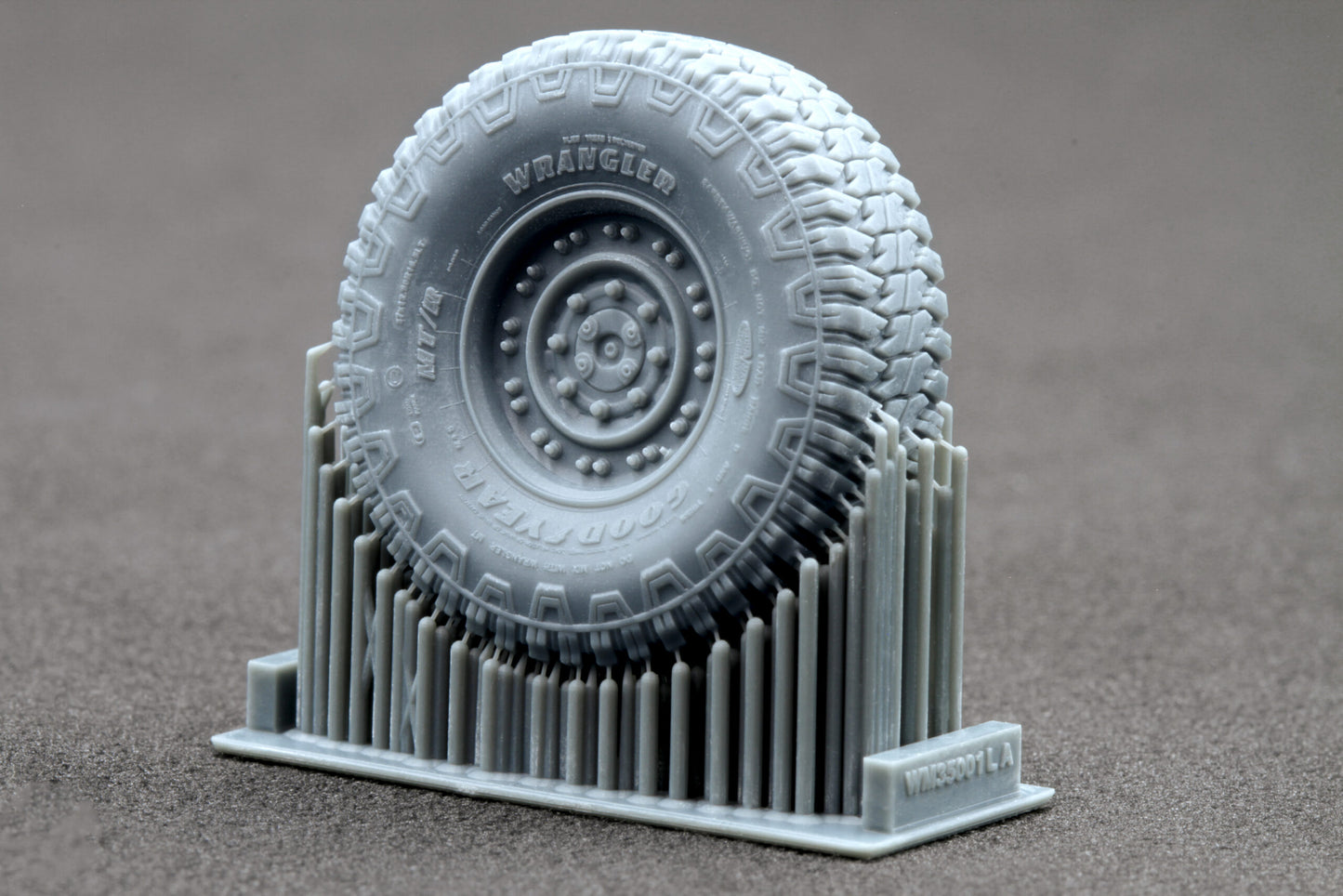 ScaleX HMMWV MT/R 24-bolt Ordinary Wheel Set For ICM 1:35 Model Kits