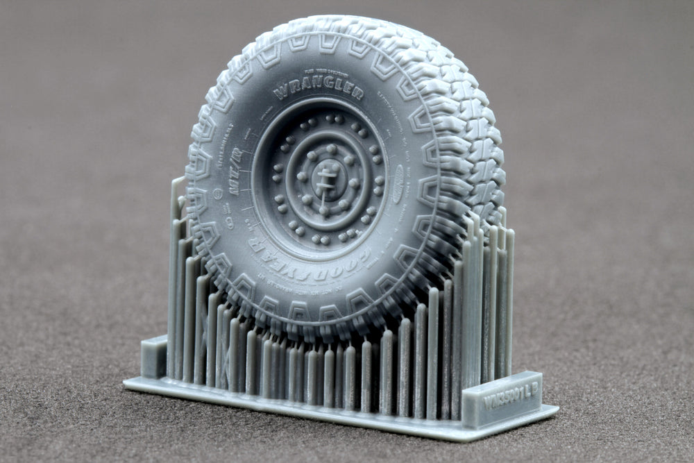ScaleX HMMWV MT/R 24-bolt Ordinary Wheel Set For ICM 1:35 Model Kits